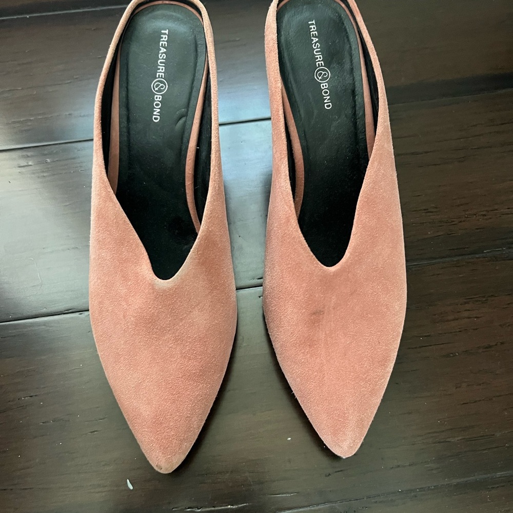 Treasure & Bond. Size 8M. Used. Women